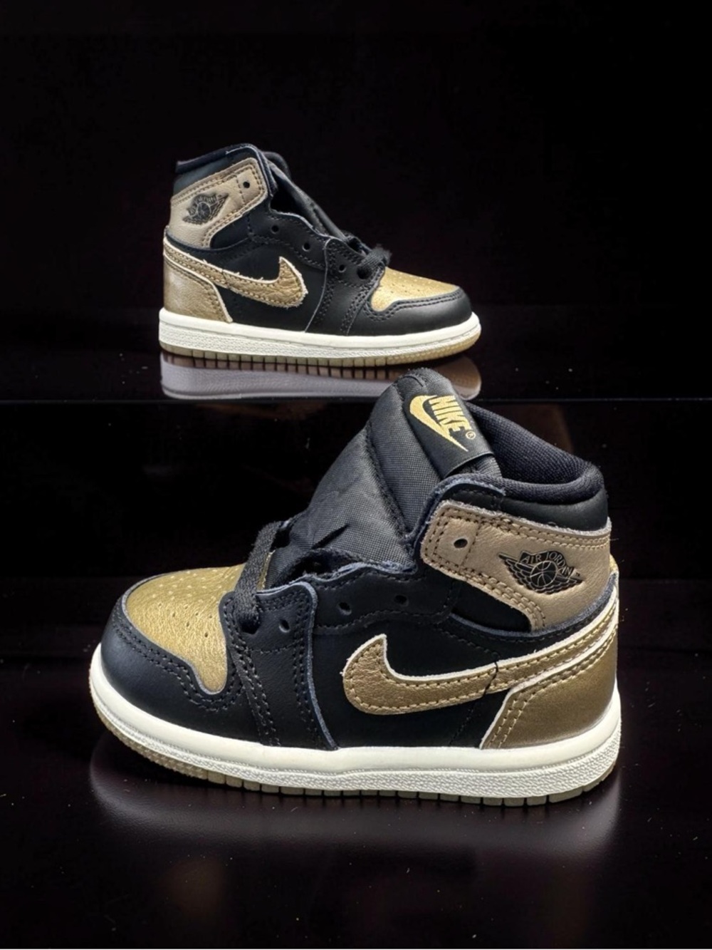Nike Air Jordan 1 Retro High Black Gold Toddler Sneakers Size 6C Deadstock